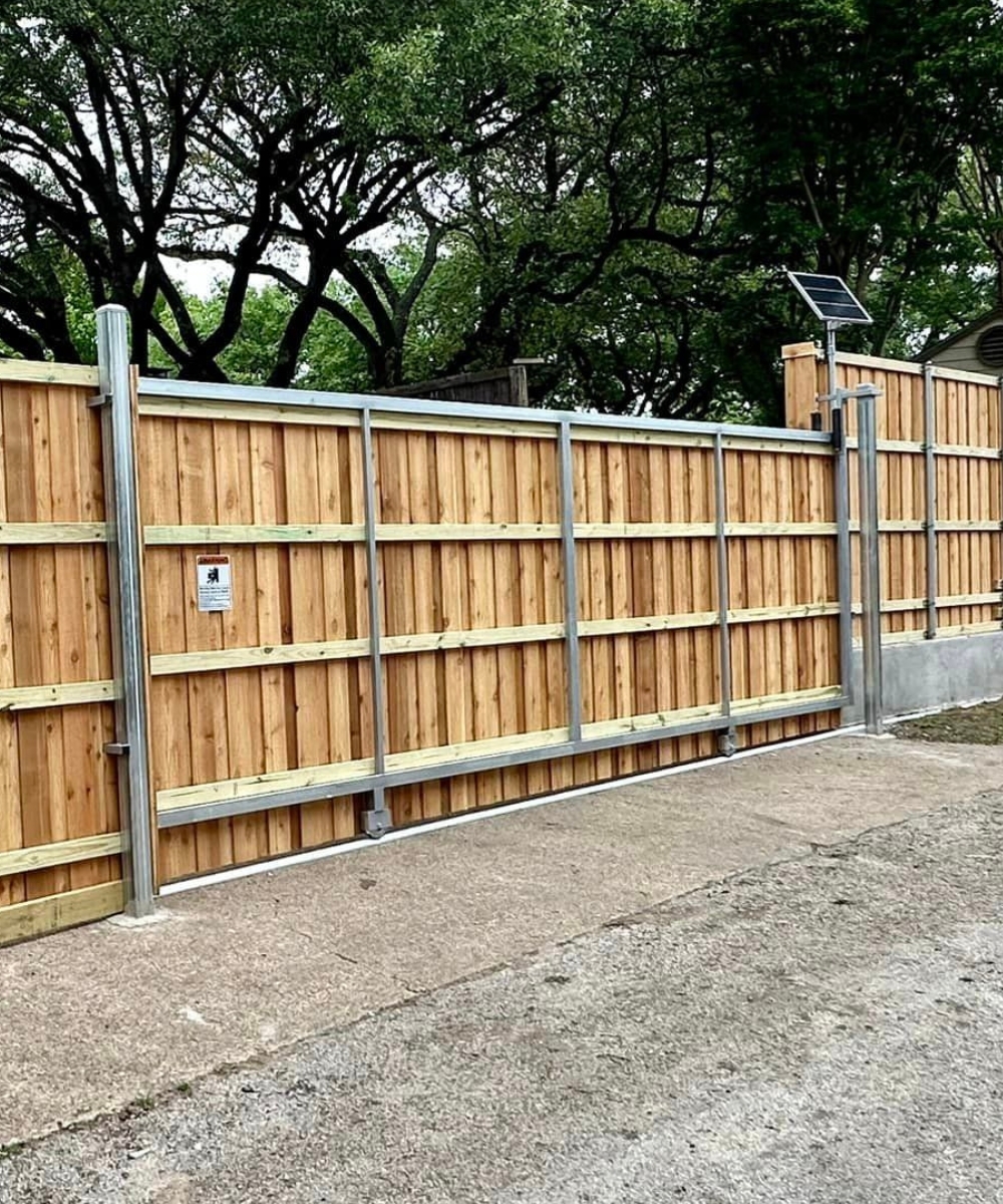 http://hancock%20fence%20and%20fabrication%20driveway%20gate